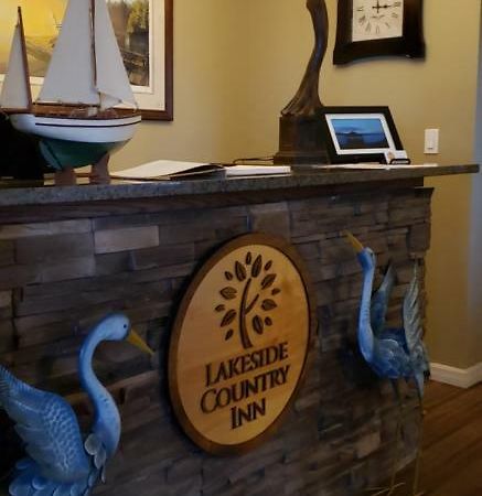 Manitou Beach Lakeside Country Inn מראה חיצוני תמונה